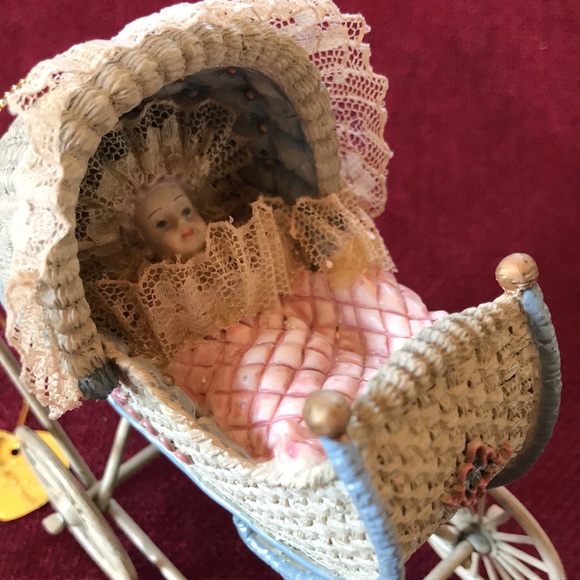 Vintage Ornament Louis Nichole Victorian Style Baby Carriage - Picture 7 of 7